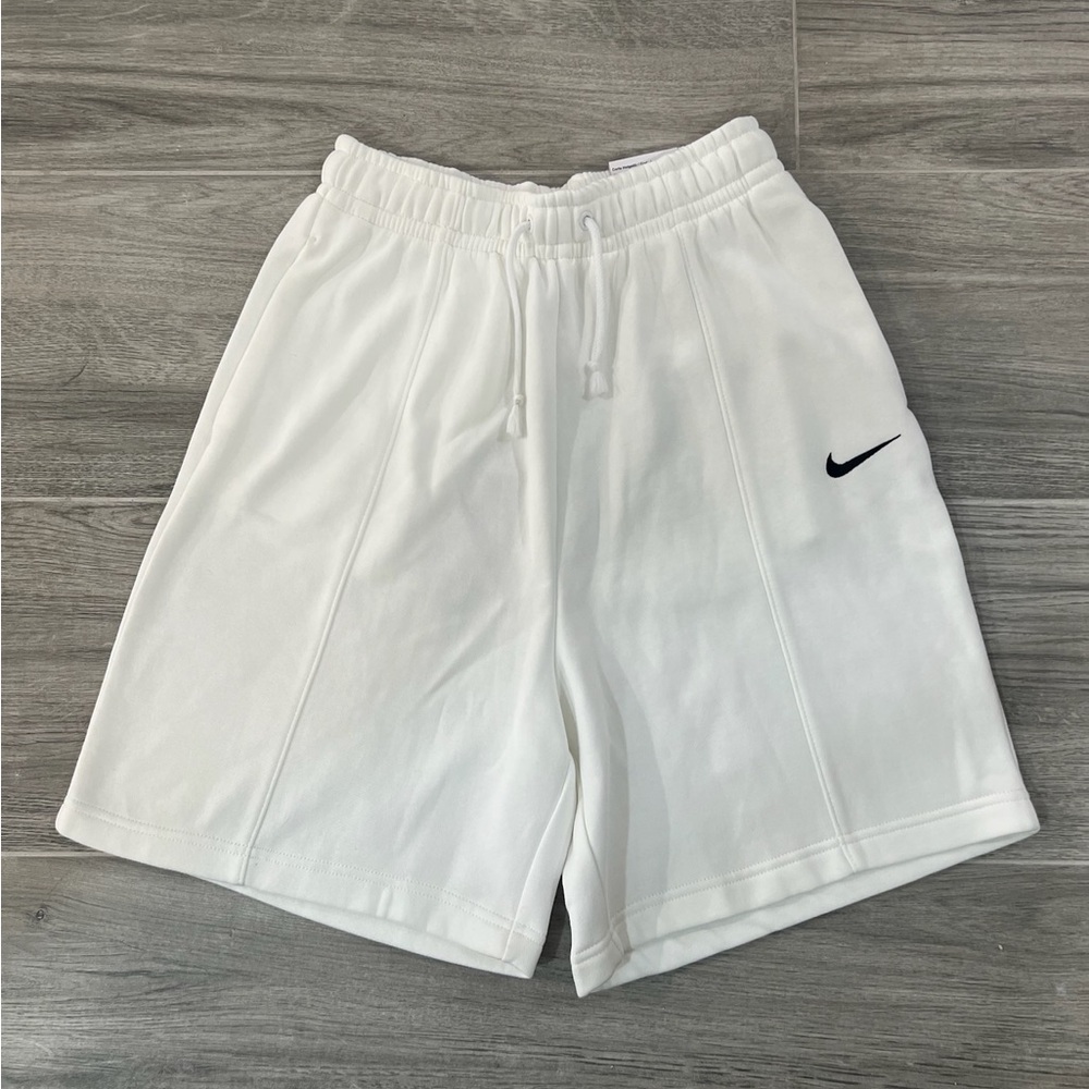 NWT Nike Sweatshirt Short